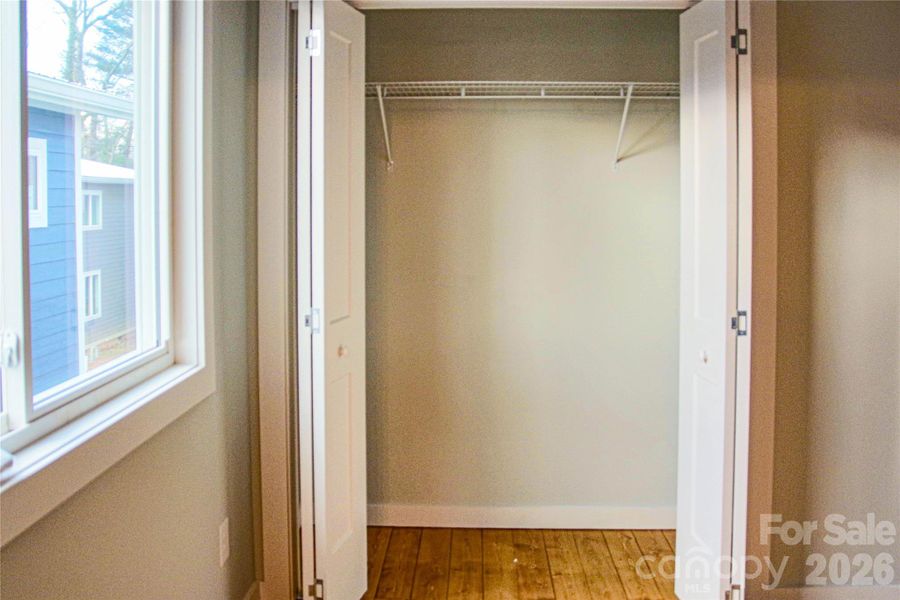 Spacious, unfurnished interior of a new home in , Asheville (Image 39).