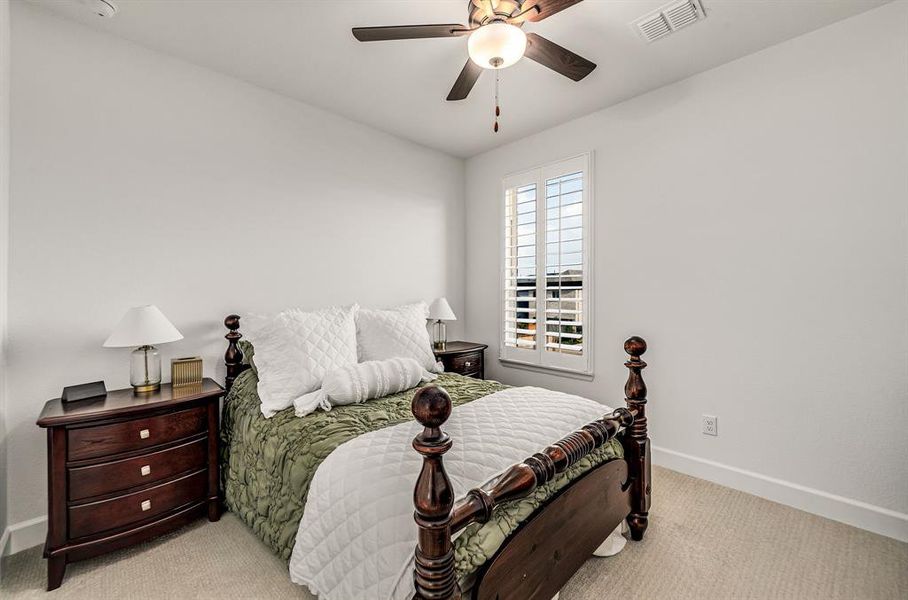 Furnished interior view inside a new home in Fields 50', Frisco (Image 34).