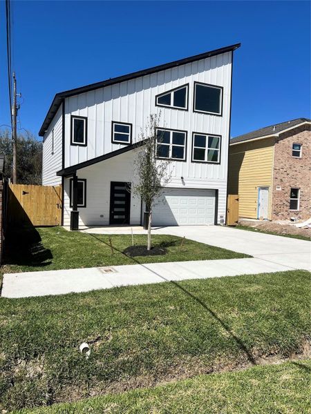 Front exterior of a new home in , Houston, TX, highlighting curb appeal (Image 2). Front exterior of a new home in , Houston, TX, highlighting curb appeal (Image 2).