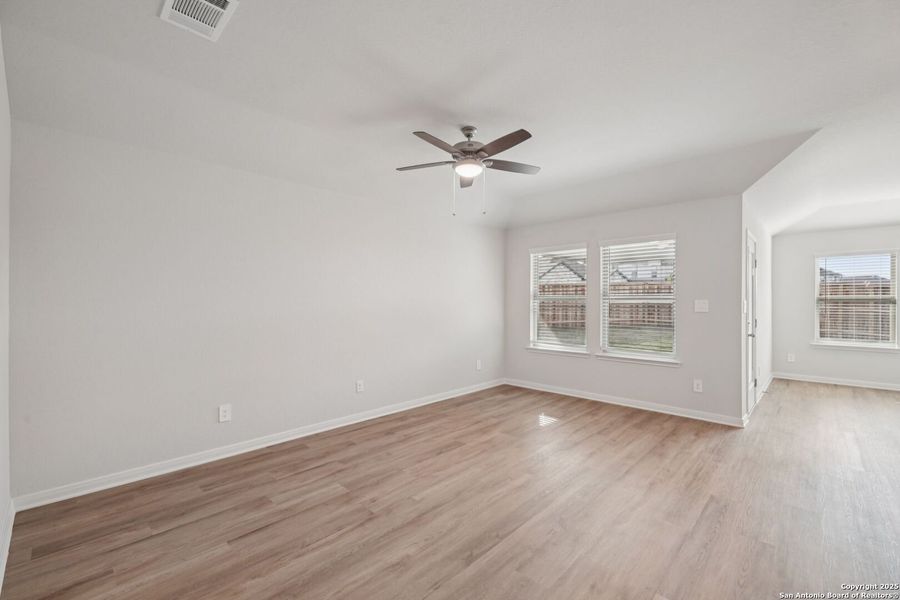 Spacious, unfurnished interior of a new home in Arcadia Ridge - Premier Series, San Antonio (Image 16). Spacious, unfurnished interior of a new home in Arcadia Ridge - Premier Series, San Antonio (Image 16).