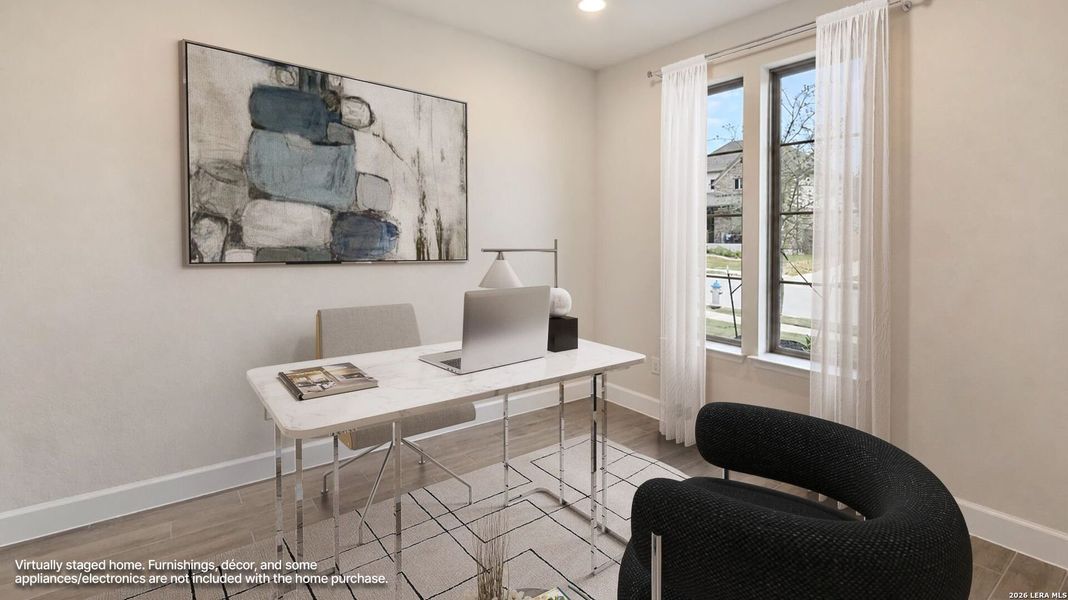 Furnished interior view inside a new home in Mayfair, New Braunfels (Image 10).