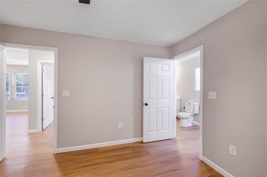 Spacious, unfurnished interior of a new home in , Stone Mountain (Image 22).