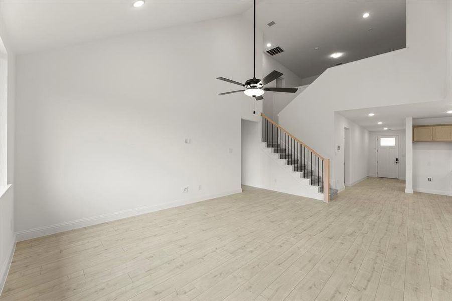 15. 2328 Leighton Top - Family (2)