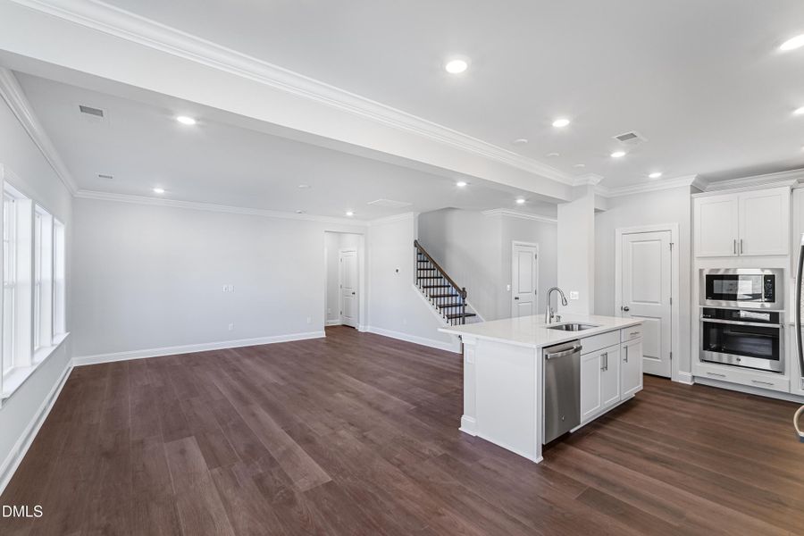 SUN_Everlee_Pic_LandrumIII-18