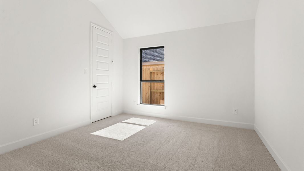 Spacious, unfurnished interior of a new home in Jordan Ranch, Fulshear (Image 24).