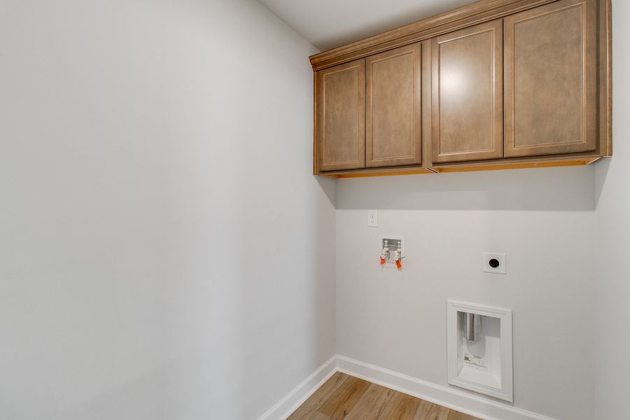 Spacious, unfurnished interior of a new home in Hendrix Farms, Lexington (Image 31).