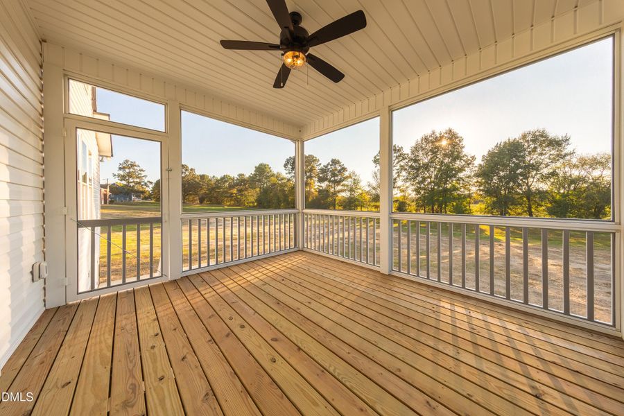 4251OldStageRdN-Exterior-Web-06