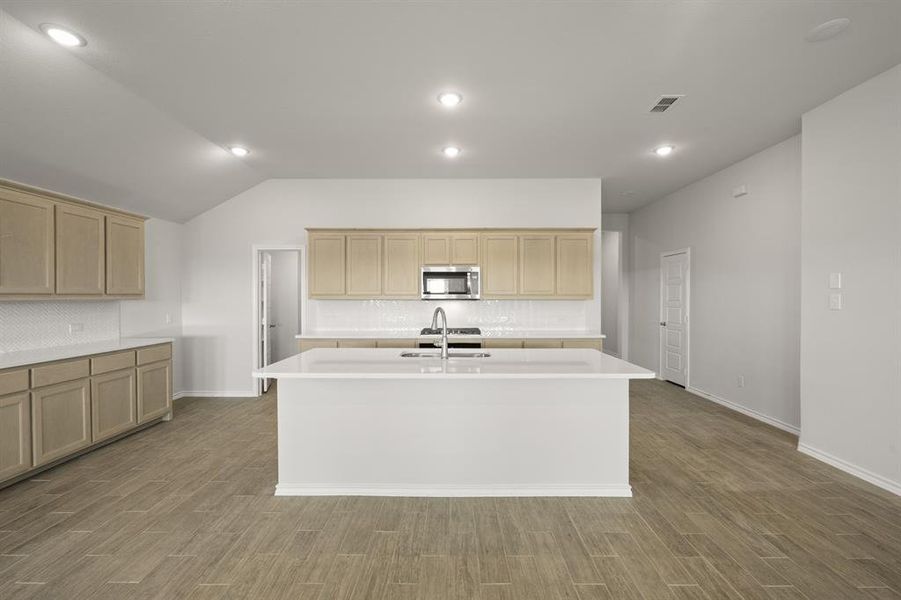 733 Scarlet Sage- Kitchen-1 733 Scarlet Sage- Kitchen-1