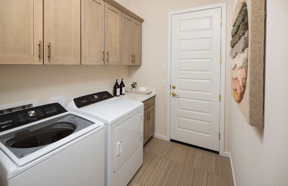 Representative furnished interior of a home built from the Avelino by Pulte Homes in Legado West, Gilbert (Image 10).