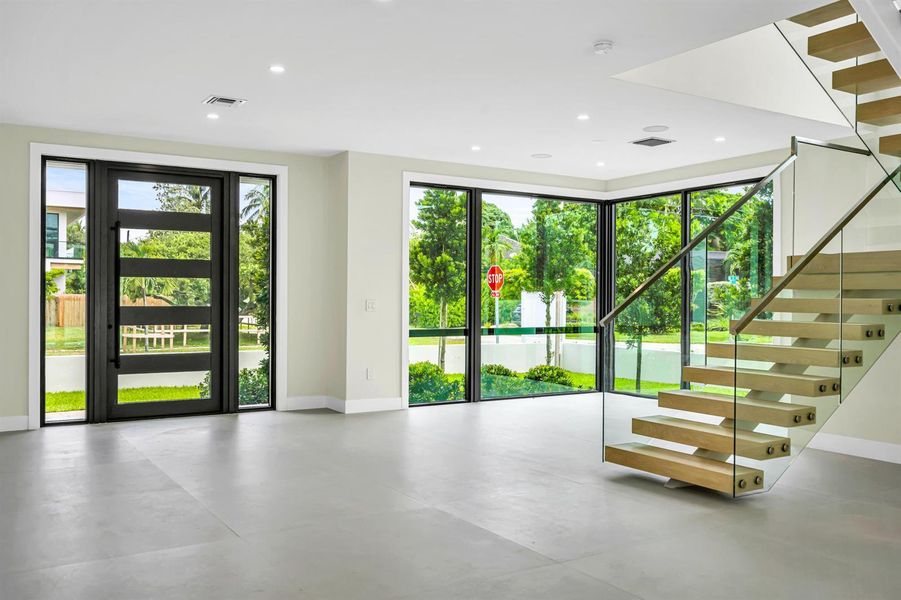 445 NE 11TH AVE-5 445 NE 11TH AVE-5