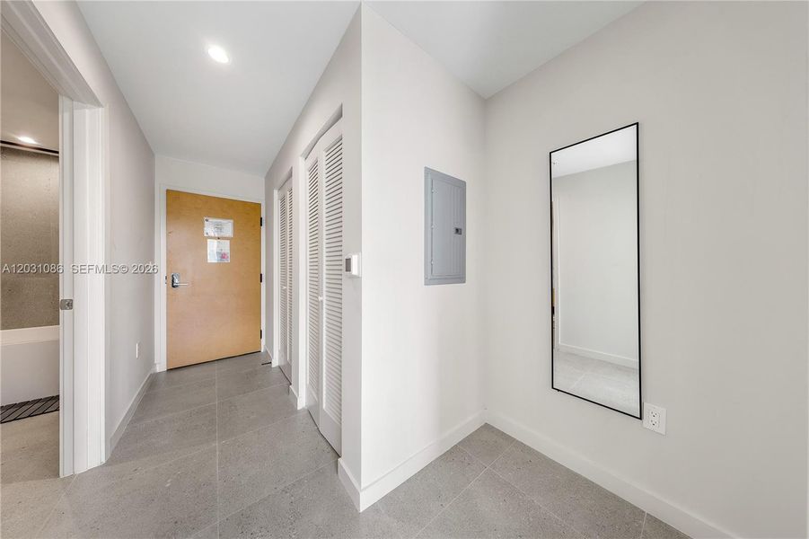 Spacious, unfurnished interior of a new home in , Miami (Image 25).
