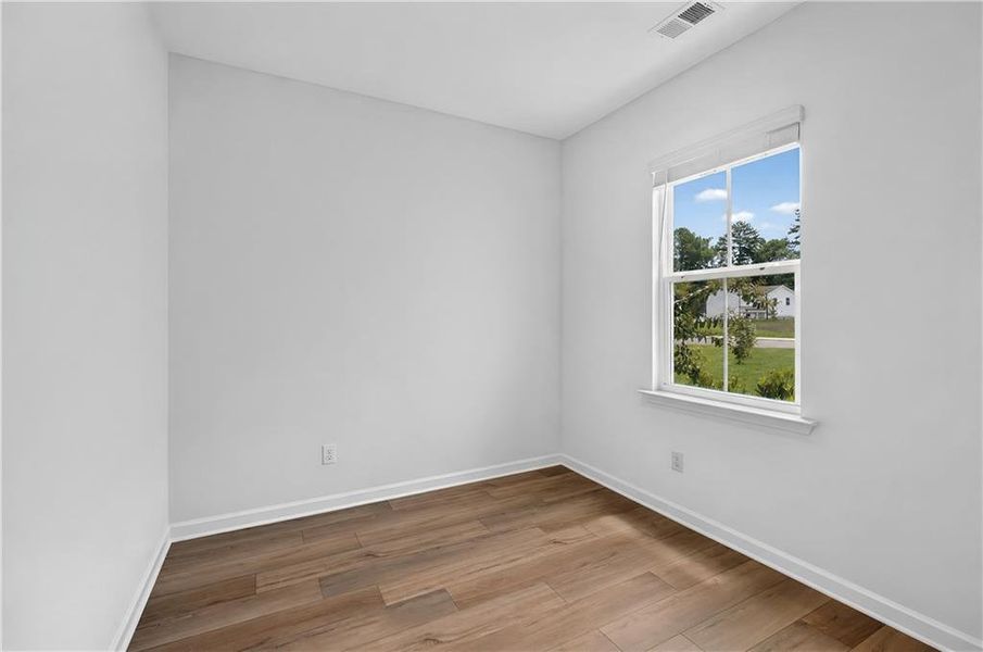 Spacious, unfurnished interior of a new home in Prentis Branch, Rome (Image 7).