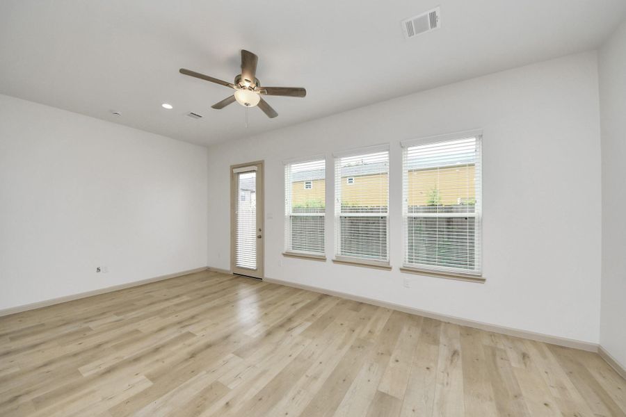 Image 8 of a home in .