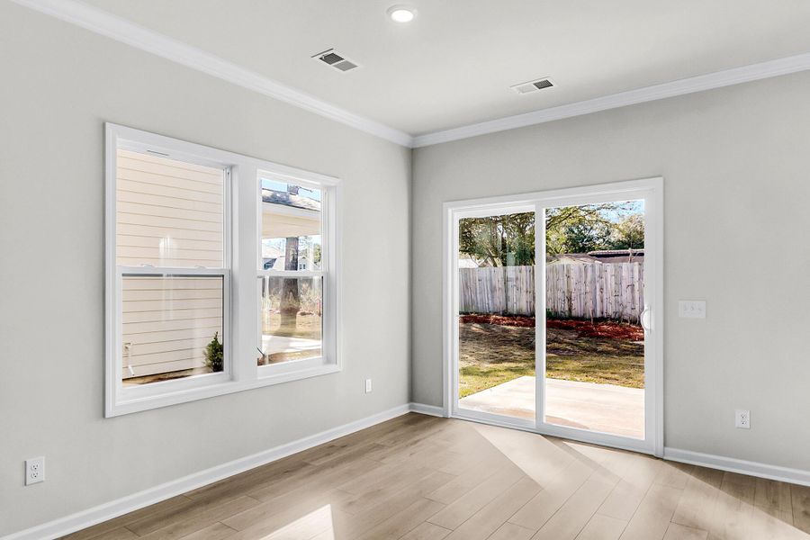 Spacious, unfurnished interior of a new home in Central Creek, Goose Creek (Image 13).