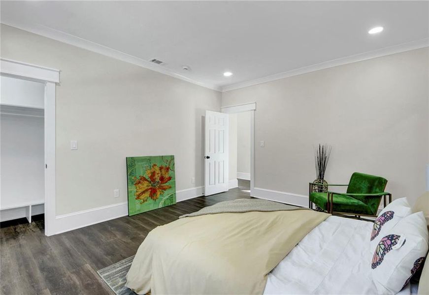 Furnished interior view inside a new home in , Atlanta (Image 6).