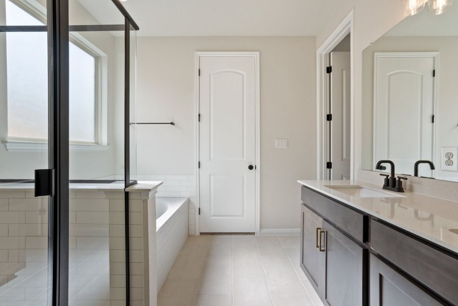 Representative furnished interior of a home built from the Texoma by Ashton Woods in The Colony 50s, Bastrop (Image 10).