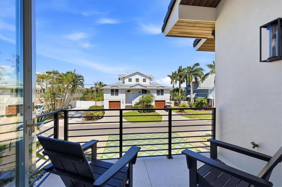 Exterior details and patio area of a home in , Anna Maria (Image 4).