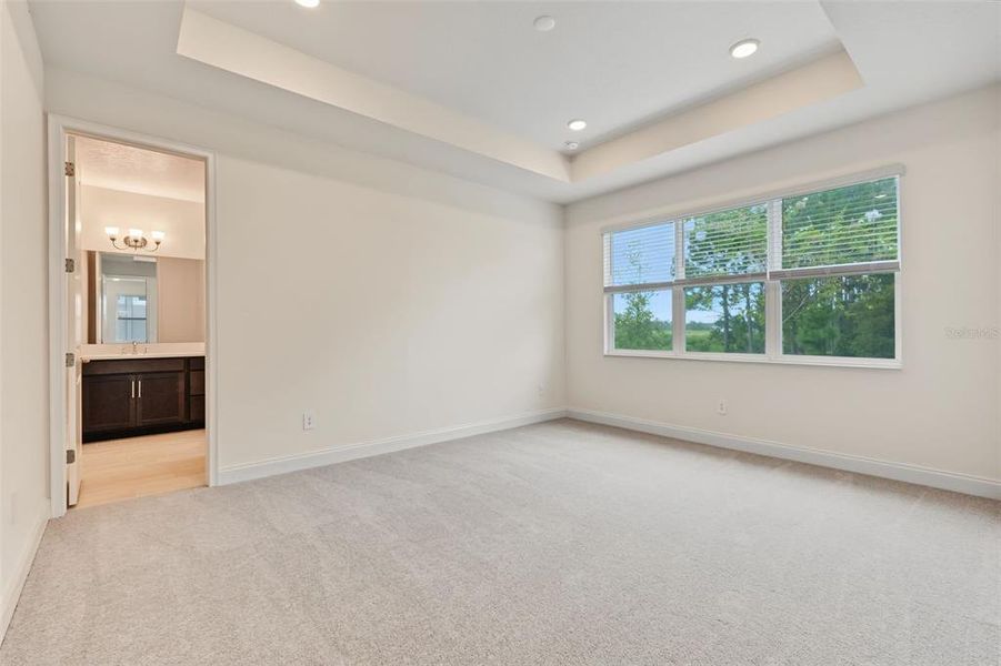 Spacious, unfurnished interior of a new home in Tamarack at Two Rivers, Zephyrhills (Image 14).