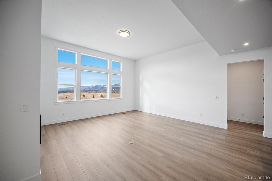 Spacious, unfurnished interior of a new home in Jackson Creek, Monument (Image 26).