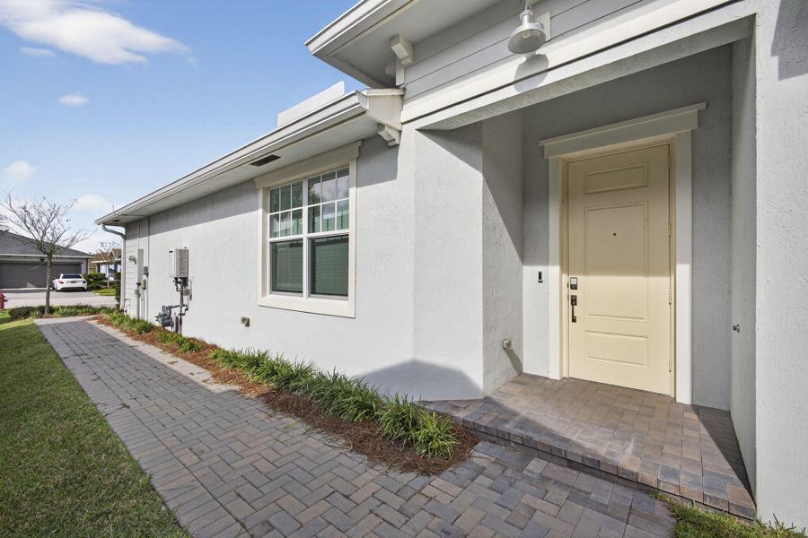 Exterior details and patio area of a home in , Loxahatchee (Image 29).
