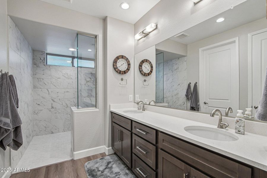 21-web-or-mls-W Monterey Way-S2511-021