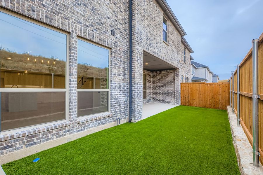 3529 Kings - Backyard 3529 Kings - Backyard