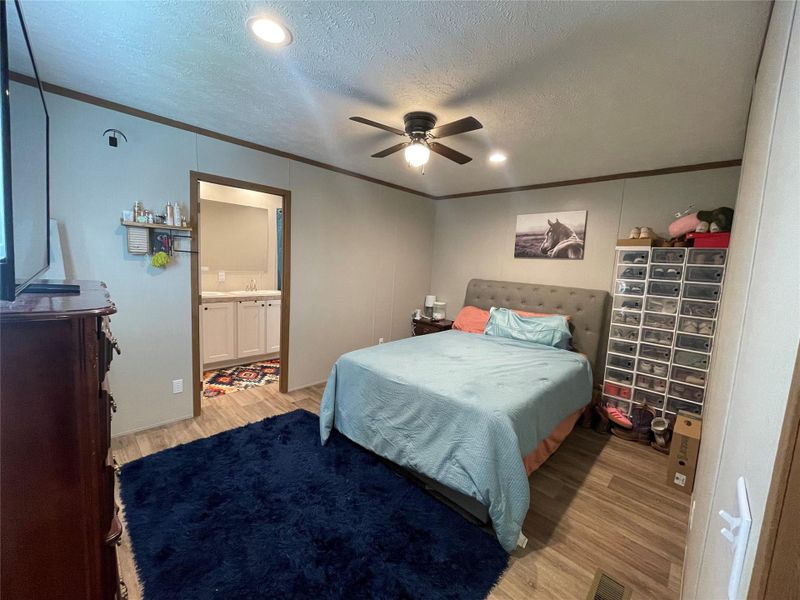 Furnished interior view inside a new home in , Tomball (Image 6).