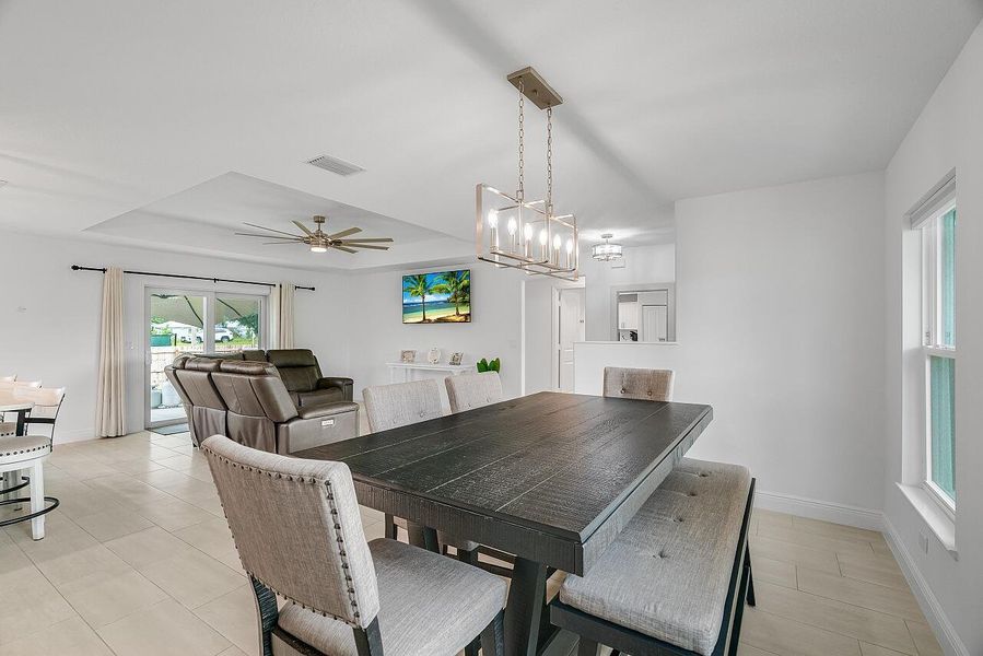 Furnished interior view inside a new home in , Vero Beach (Image 6). Furnished interior view inside a new home in , Vero Beach (Image 6).