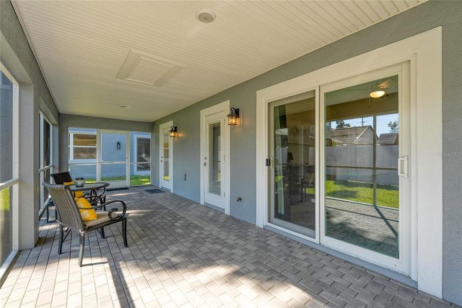 Exterior details and patio area of a home in , Tampa (Image 27).