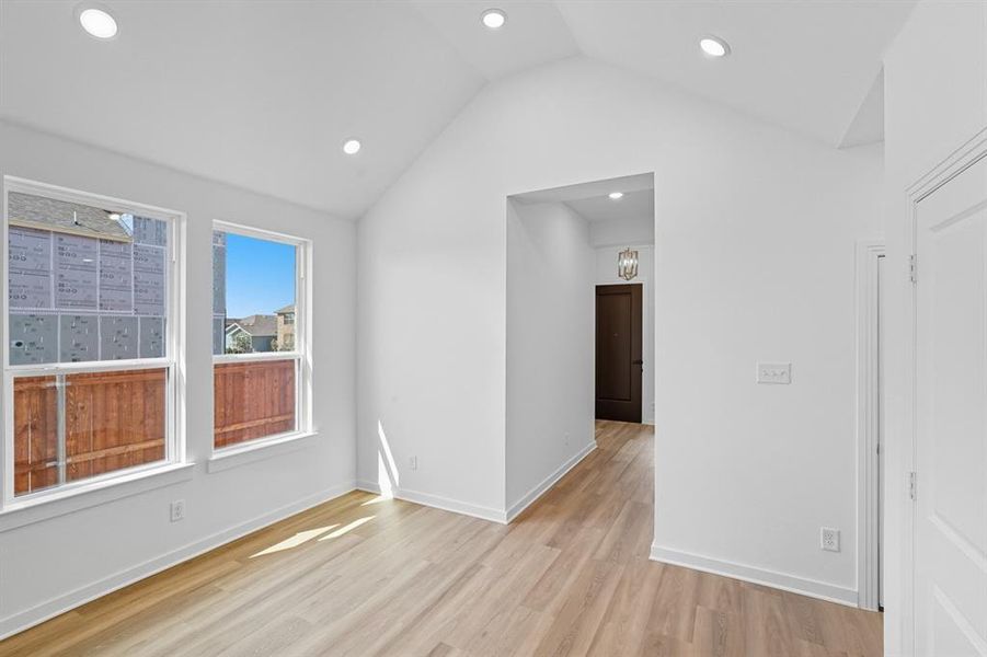 Spacious, unfurnished interior of a new home in Heartland, Heartland (Image 18).