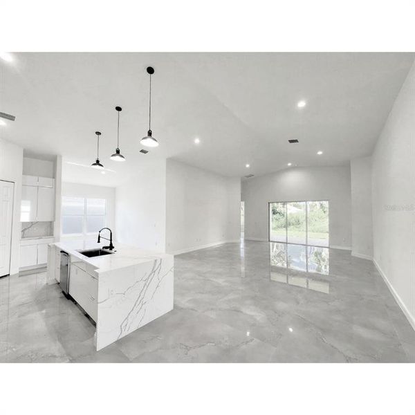 Spacious, unfurnished interior of a new home in , Port Charlotte (Image 11).