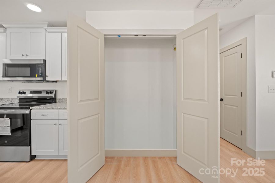 Image 38 of a home in .