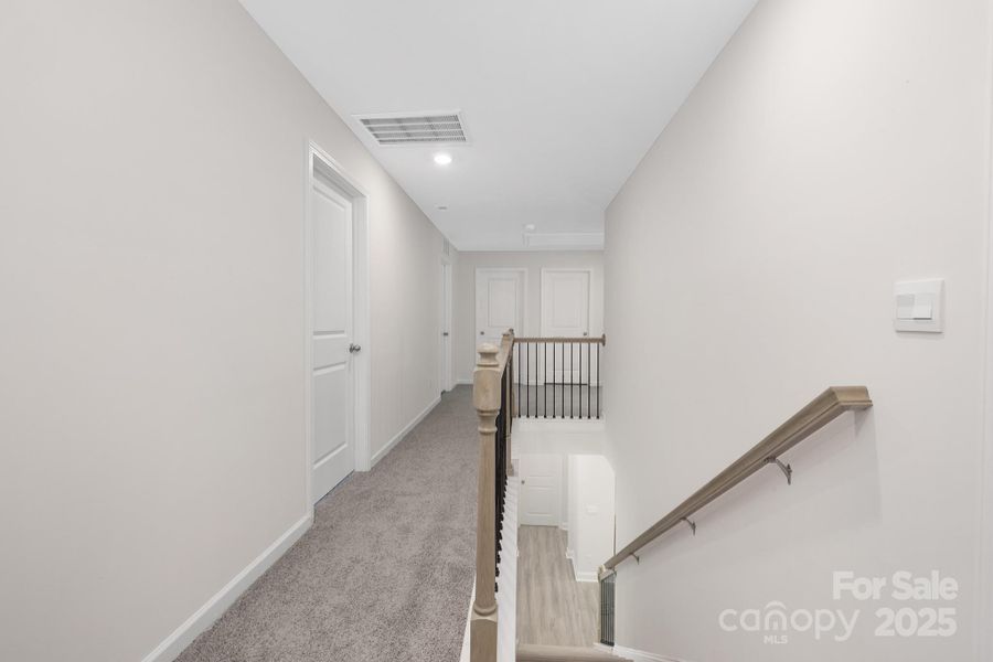 Spacious, unfurnished interior of a new home in Sylvan Creek, Denver (Image 21).