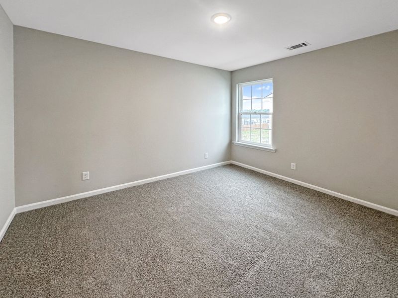 Spacious, unfurnished interior of a new home in Tranquil South, Hinesville (Image 18).