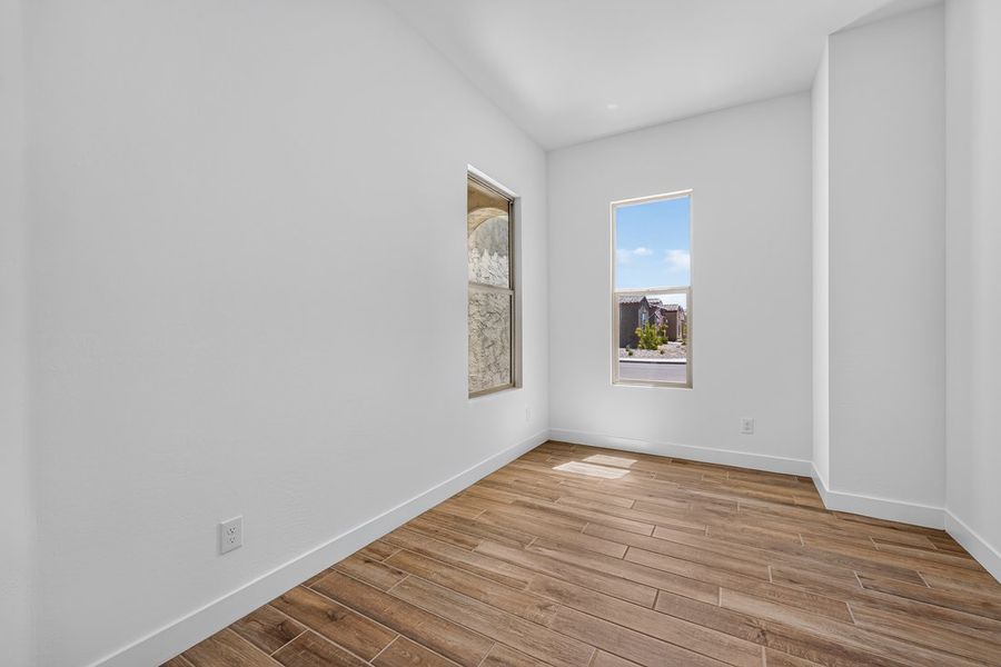 Spacious, unfurnished interior of a new home in Combs Ranch, San Tan Valley (Image 22).
