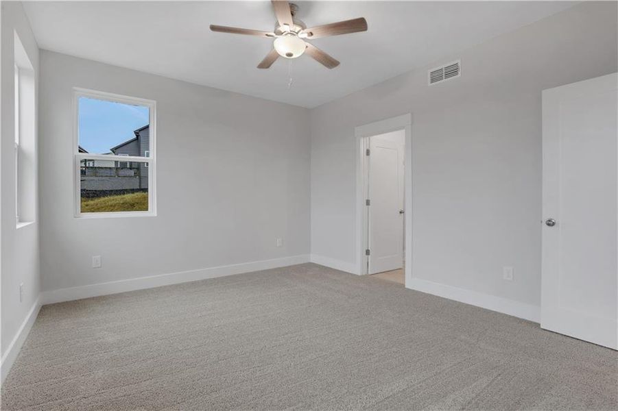 Spacious, unfurnished interior of a new home in Cambridge at Steels Bridge, Canton (Image 33).