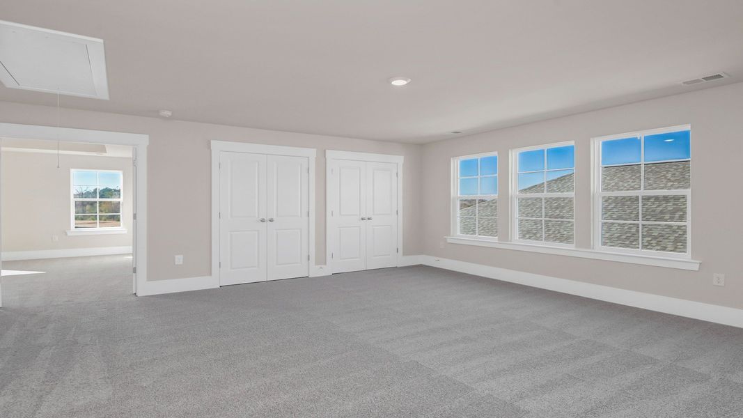 Spacious, unfurnished interior of a new home in Shell Pointe, Gilbert (Image 36).