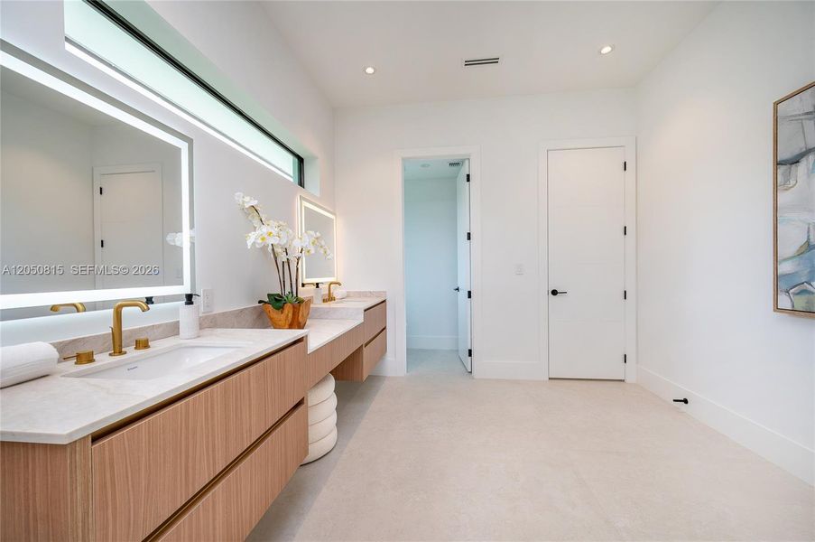 Furnished interior view inside a new home in , Miami (Image 30).
