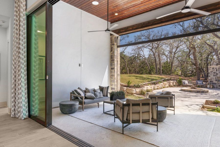 Community amenities in Belle Oaks, Bulverde (Image 62).