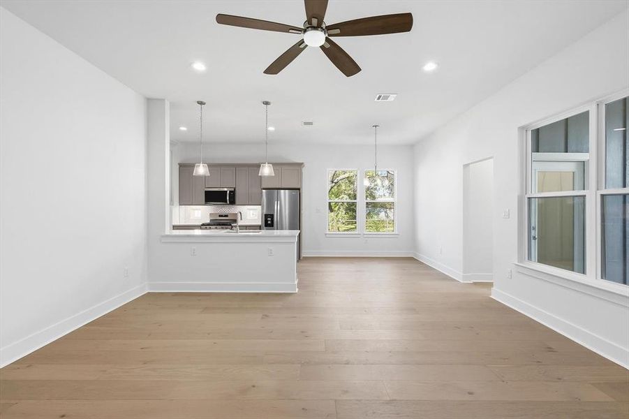 Spacious, unfurnished interior of a new home in , Boyd (Image 30).