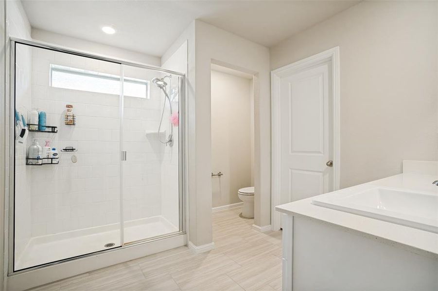 Furnished interior view inside a new home in , Fort Worth (Image 12).