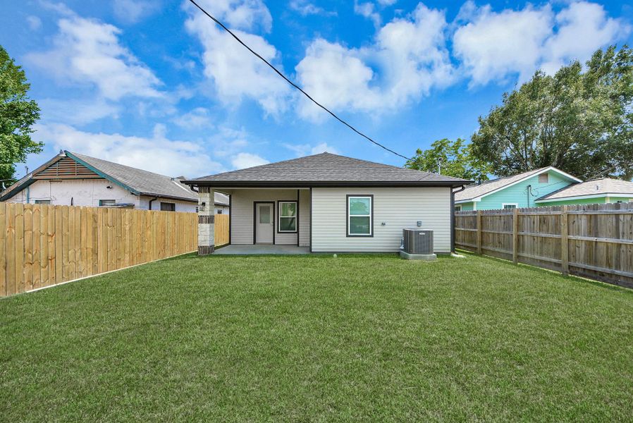 Exterior details and patio area of a home in , Baytown (Image 3).