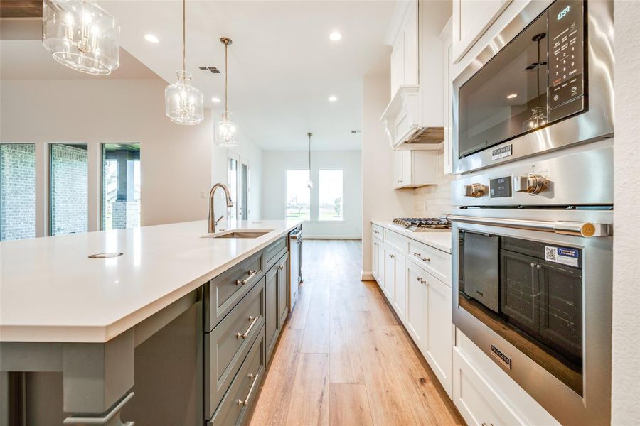 Furnished interior view inside a new home in Arborwood, Waller (Image 30).