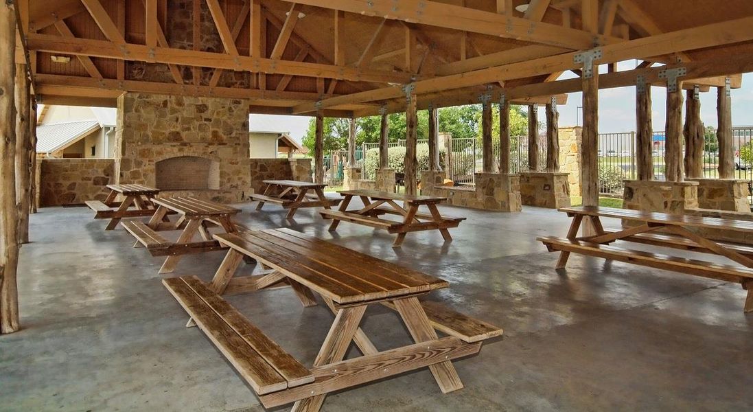 Sunroom featuring lofted ceiling