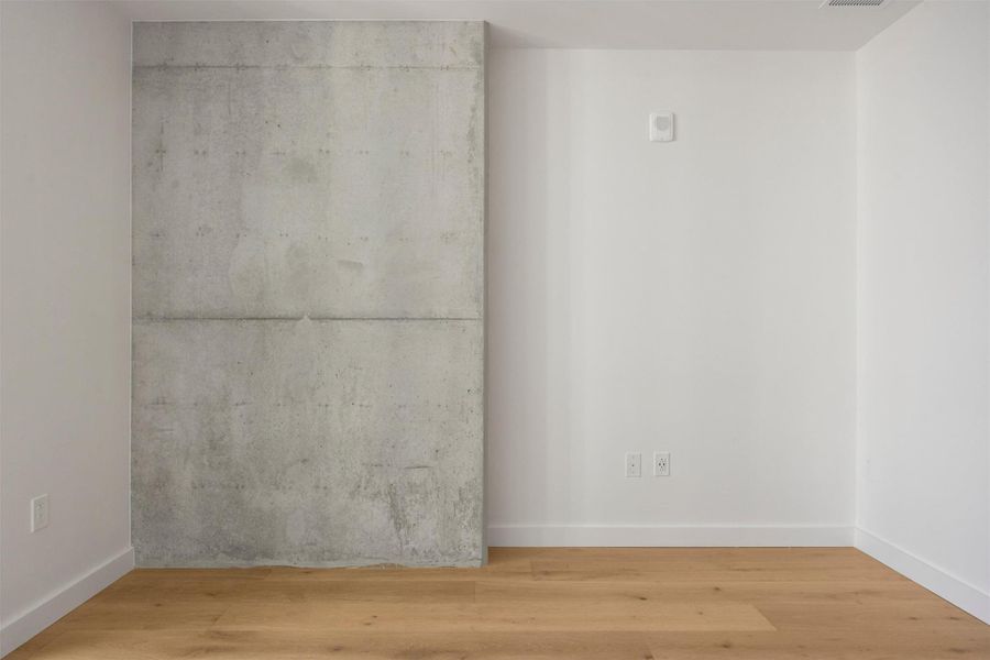 Spacious, unfurnished interior of a new home in , Austin (Image 19).