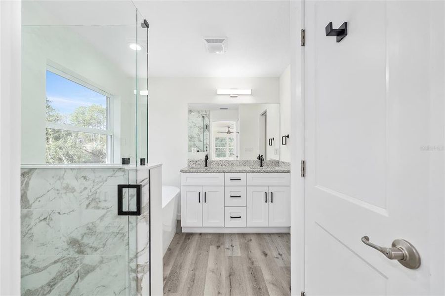 Furnished interior view inside a new home in , Citrus Springs (Image 7).