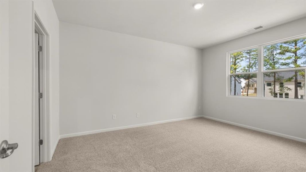 Spacious, unfurnished interior of a new home in Fairway 17 at Mirror Lake, Villa Rica (Image 18). Spacious, unfurnished interior of a new home in Fairway 17 at Mirror Lake, Villa Rica (Image 18).