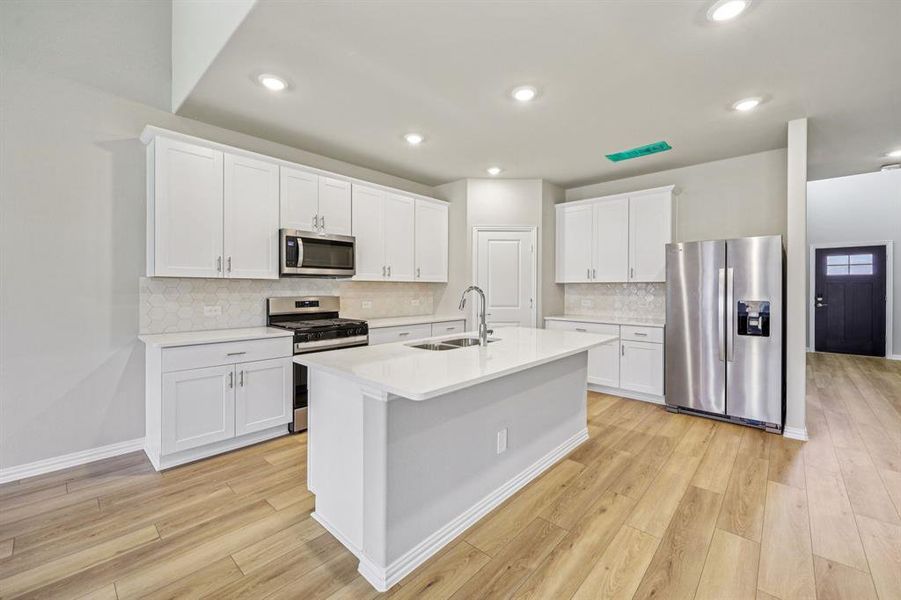 Photo is not of the actual home, but is an inspirational photo of builder’s model home and may depict options, furnishings, and/or decorator features that are not included. Photo is not of the actual home, but is an inspirational photo of builder’s model home and may depict options, furnishings, and/or decorator features that are not included.