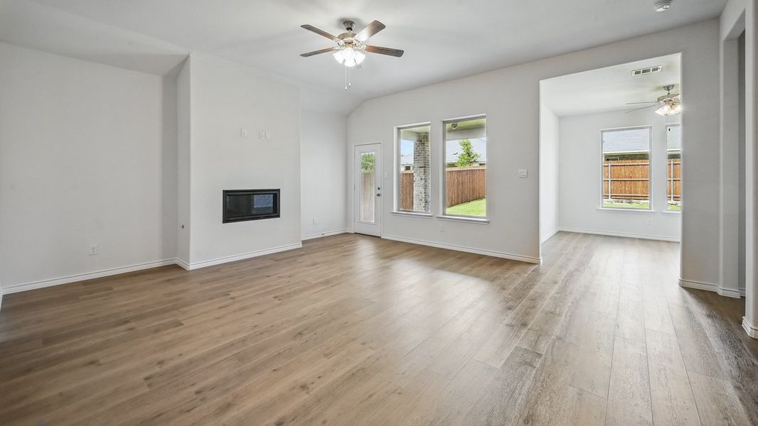 Representative unfurnished interior of a home built from the Harbour by D.R. Horton in The Woods at Lindsey Place, Anna (Image 9).
