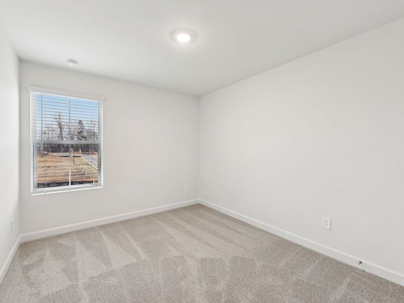 Spacious, unfurnished interior of a new home in Rocky River Towns, Charlotte (Image 15).